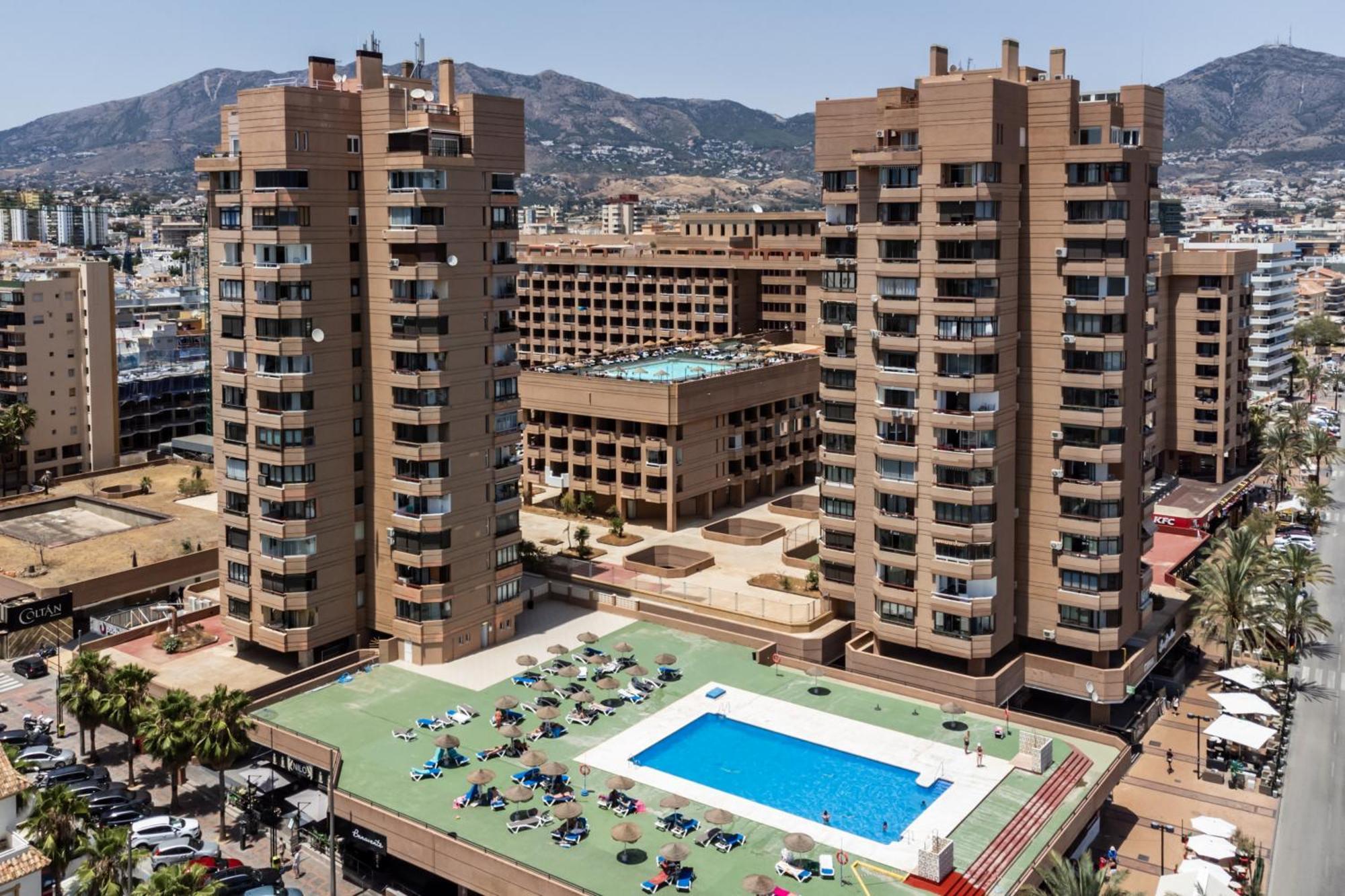 Sur Suites Palmeras 4 フエンヒロラ エクステリア 写真